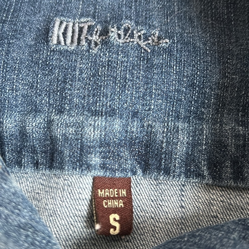 Kut from the Kloth blue jean jean jacket button closure two chest pockets - Picture 12 of 16